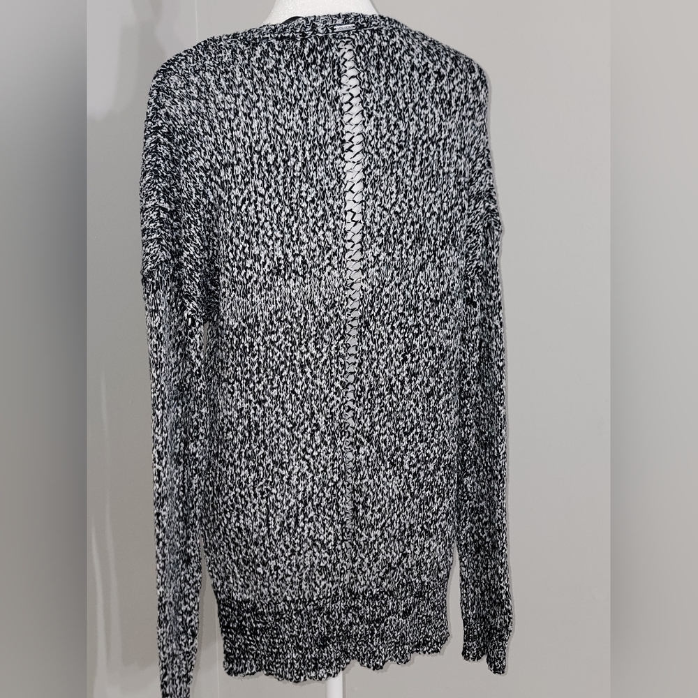 Volcom "Keepin Cozy Sweater" Black/Silver Open Weave Back Women's Size Small - Picture 9 of 12